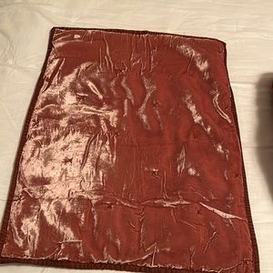 Opalhouse Velvet Tufted Stitch Quilt Size Full/Queen + 2 matching shams